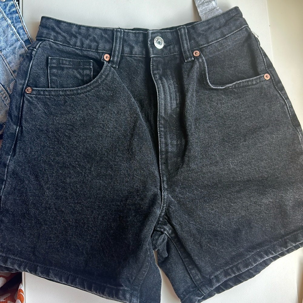 Black Zara Mon Shorts